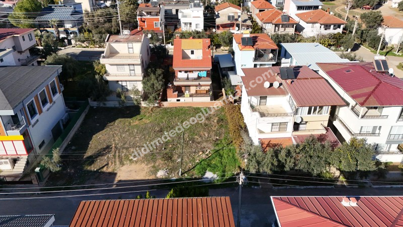 DİDİM USLU SİTESİNDE SATILIK DENİZE YÜRÜME MESAFESİNDE ARSA