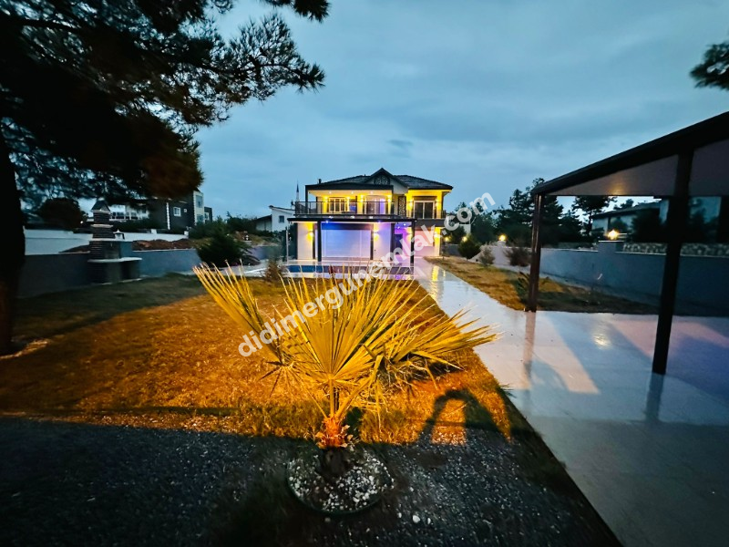  DİDİM YEŞİLTEPE’DE SATILIK MÜSTAKİL HAVUZLU LÜKS VİLLA 