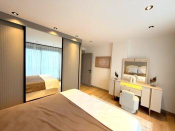 Didim Efeler Mahallesinde Satılık 5+1 Full Eşyalı Villa