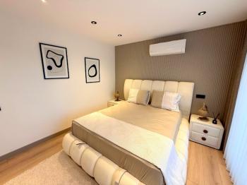 Didim Efeler Mahallesinde Satılık 5+1 Full Eşyalı Villa