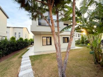 Didim Efeler Mahallesinde Satılık 5+1 Full Eşyalı Villa