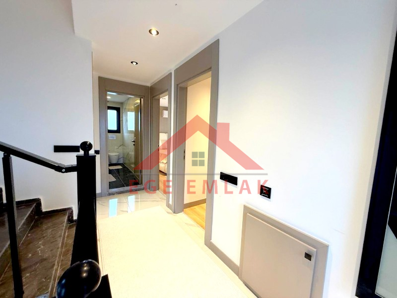 Didim Efeler Mahallesinde Satılık 5+1 Full Eşyalı Villa