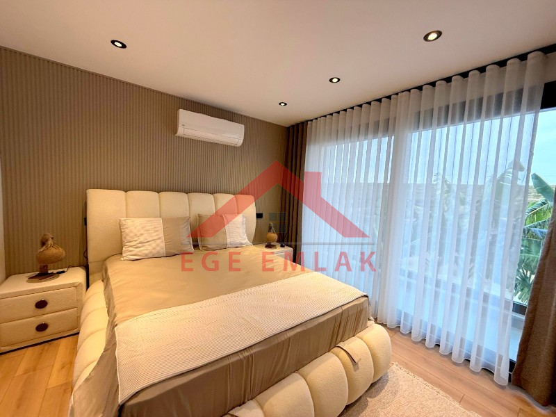 Didim Efeler Mahallesinde Satılık 5+1 Full Eşyalı Villa