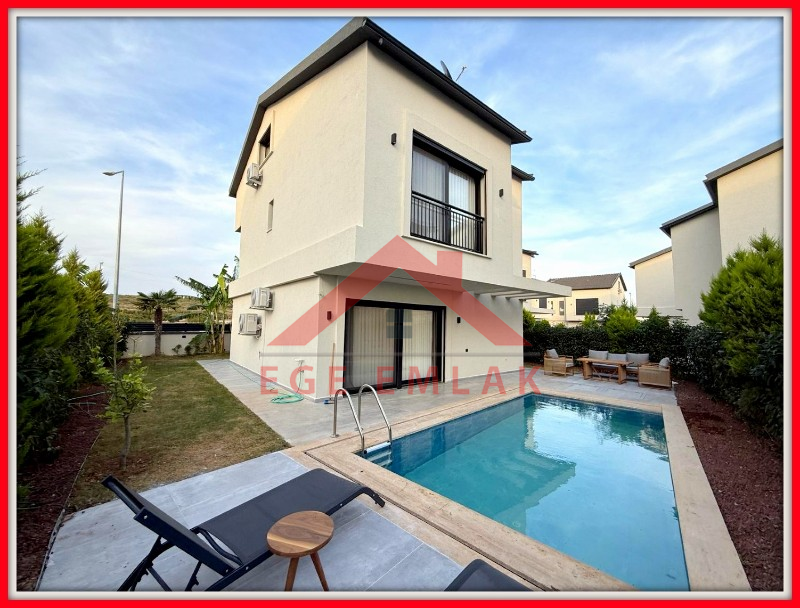 Didim Efeler Mahallesinde Satılık 5+1 Full Eşyalı Villa