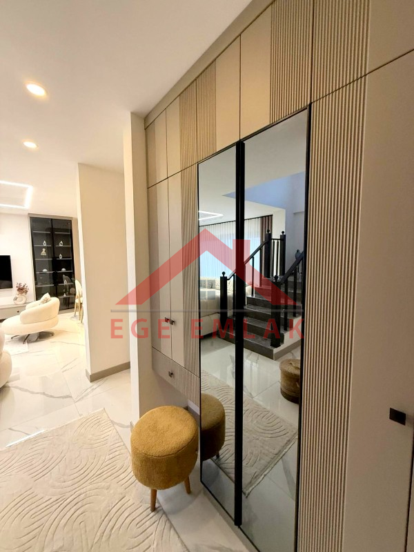 Didim Efeler Mahallesinde Satılık 5+1 Full Eşyalı Villa