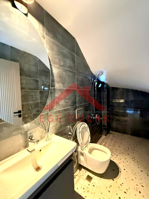 Didim Efeler Mahallesinde Satılık 5+1 Full Eşyalı Villa