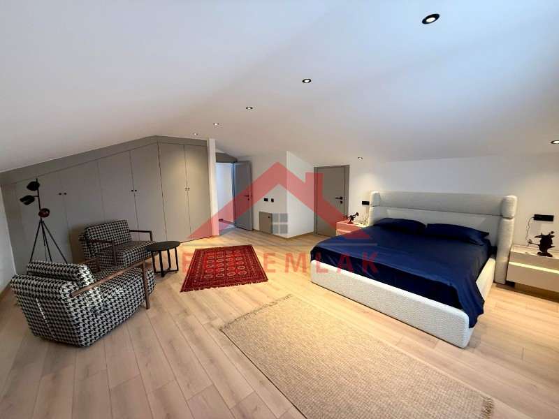 Didim Efeler Mahallesinde Satılık 5+1 Full Eşyalı Villa