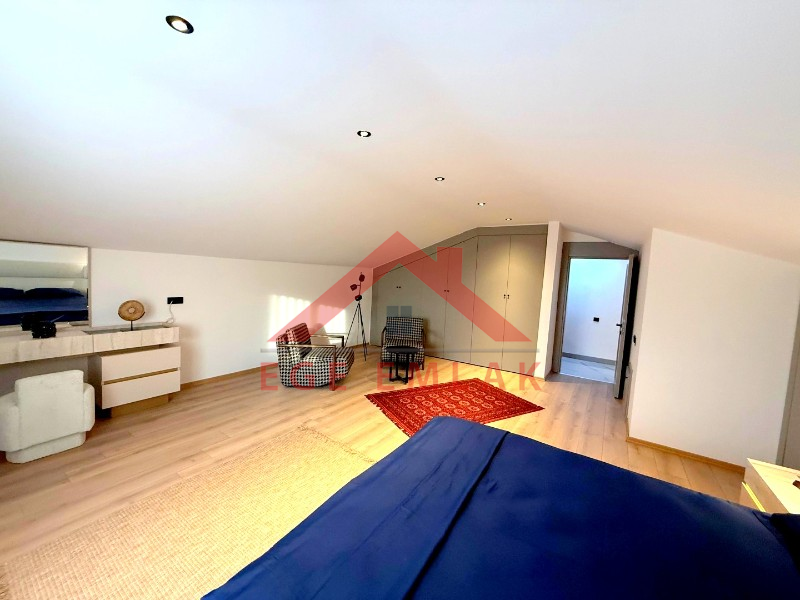 Didim Efeler Mahallesinde Satılık 5+1 Full Eşyalı Villa