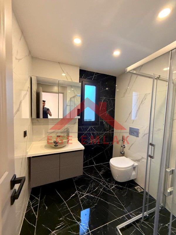 Didim Efeler Mahallesinde Satılık 5+1 Full Eşyalı Villa