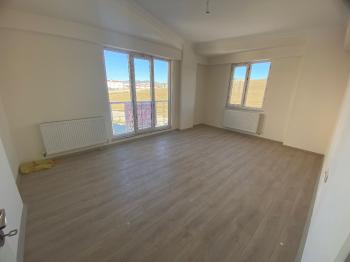 GÜVENAY - ÇORUM GÜLABİBEY EKİN CADDESİ ÜZERİ SATILIK SIFIR 3+1 DAİRE