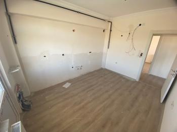 GÜVENAY - ÇORUM GÜLABİBEY EKİN CADDESİ ÜZERİ SATILIK SIFIR 3+1 DAİRE