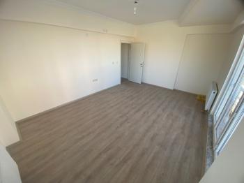 GÜVENAY - ÇORUM GÜLABİBEY EKİN CADDESİ ÜZERİ SATILIK SIFIR 3+1 DAİRE