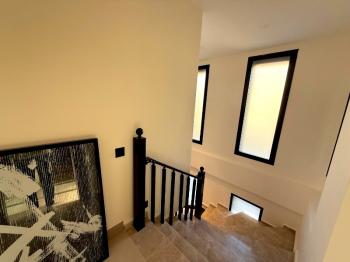 Didim Akbükde Satılık 4+1 Full Eşyalı Villa