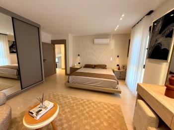 Didim Akbükde Satılık 4+1 Full Eşyalı Villa