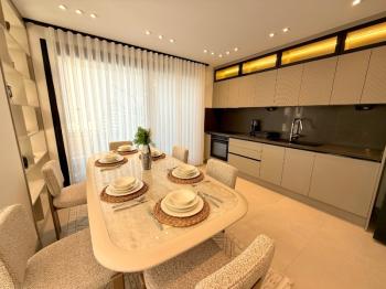 Didim Akbükde Satılık 4+1 Full Eşyalı Villa