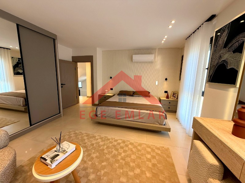 Didim Akbükde Satılık 4+1 Full Eşyalı Villa