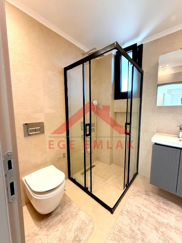 Didim Akbükde Satılık 4+1 Full Eşyalı Villa