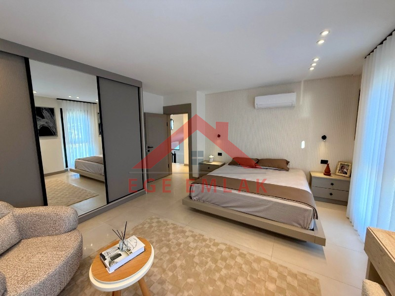 Didim Akbükde Satılık 4+1 Full Eşyalı Villa