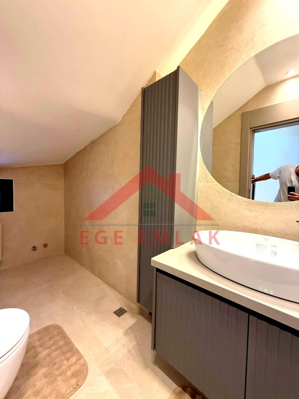 Didim Akbükde Satılık 4+1 Full Eşyalı Villa