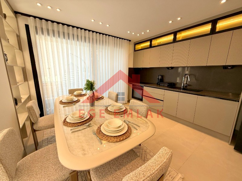 Didim Akbükde Satılık 4+1 Full Eşyalı Villa