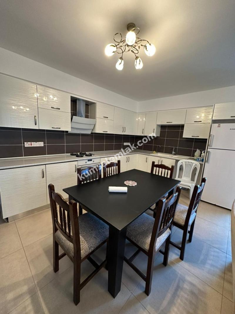 Mağusa'da Gülseren anayolu üzerinde ful eşyalı SATILIK daire