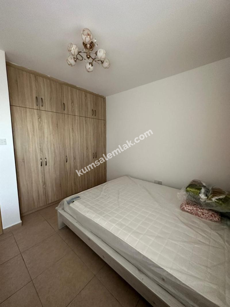 Mağusa'da Gülseren anayolu üzerinde ful eşyalı SATILIK daire