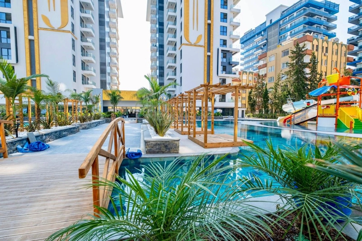 Seafront Luxury Fully Furnished Apartment