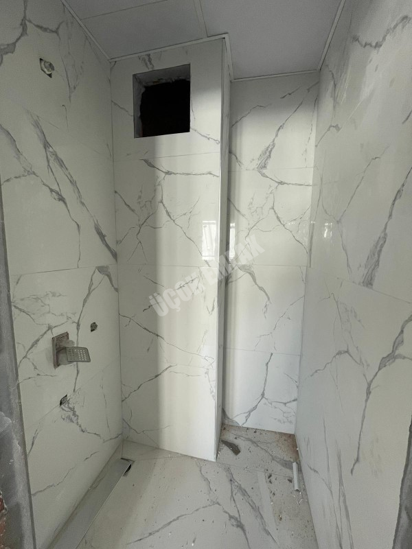 AFYON ÜÇOK EMLAKTAN HARBİŞ GAZİ MAH SATILIK SIFIR 3+1-- 2+1 DAİRELER