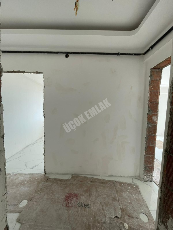 AFYON ÜÇOK EMLAKTAN HARBİŞ GAZİ MAH SATILIK SIFIR 3+1-- 2+1 DAİRELER