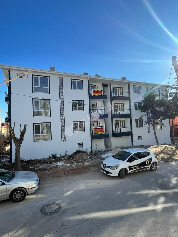 AFYON ÜÇOK EMLAKTAN HARBİŞ GAZİ MAH SATILIK SIFIR 3+1-- 2+1 DAİRELER