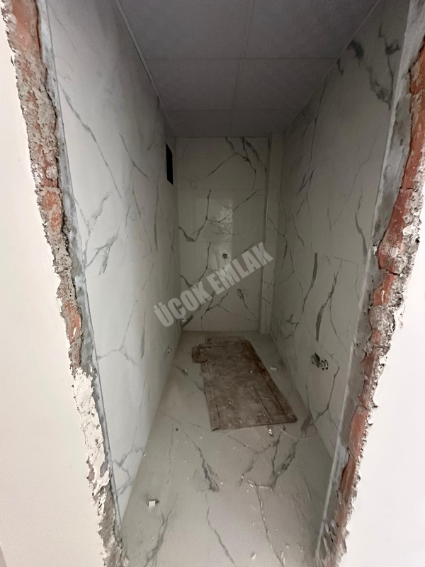 AFYON ÜÇOK EMLAKTAN  HARBİŞ GAZİ MAH SATILIK SIFIR 2+1 85M² DAİRE 