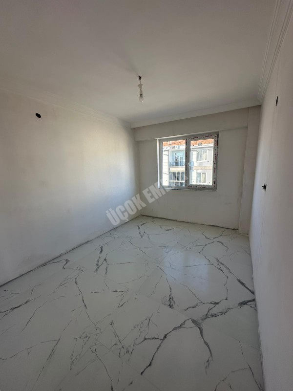 AFYON ÜÇOK EMLAKTAN  HARBİŞ GAZİ MAH SATILIK SIFIR 2+1 85M² DAİRE 