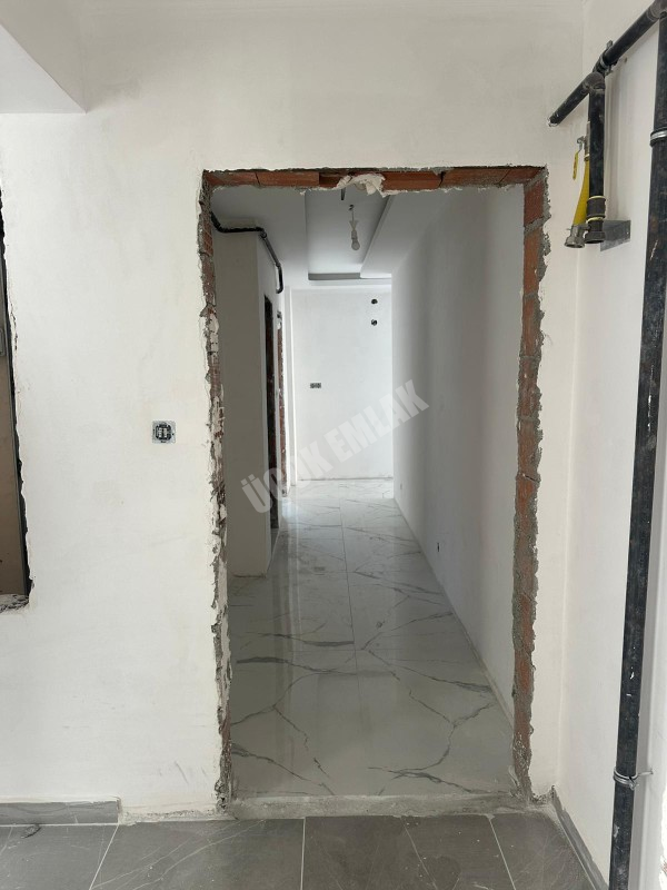 AFYON ÜÇOK EMLAKTAN  HARBİŞ GAZİ MAH SATILIK SIFIR 2+1 85M² DAİRE 