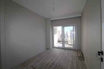 ASLAN'DAN MEZİTLİ MENDERES'TE GENİŞ METRAJLI, MASRAFSIZ 3+1