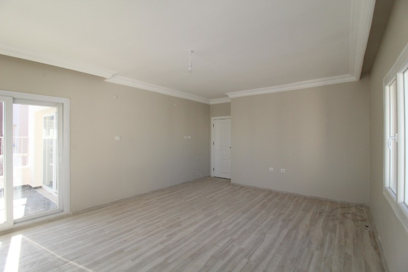 ASLAN'DAN MEZİTLİ MENDERES'TE GENİŞ METRAJLI, MASRAFSIZ 3+1