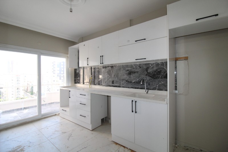 ASLAN'DAN MEZİTLİ MENDERES'TE GENİŞ METRAJLI, MASRAFSIZ 3+1