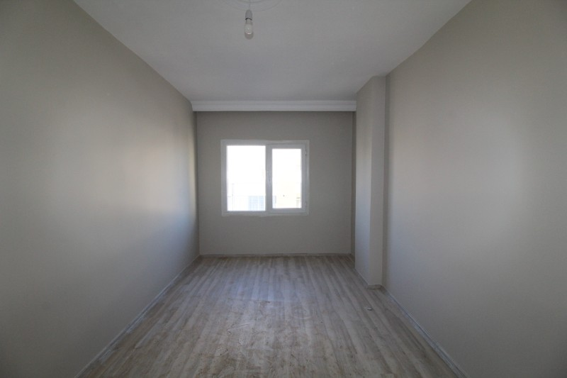 ASLAN'DAN MEZİTLİ MENDERES'TE GENİŞ METRAJLI, MASRAFSIZ 3+1