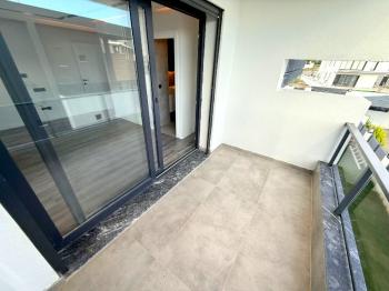 500 M² Üzerinde Satılık 4+1 Tam Müstakil Villa