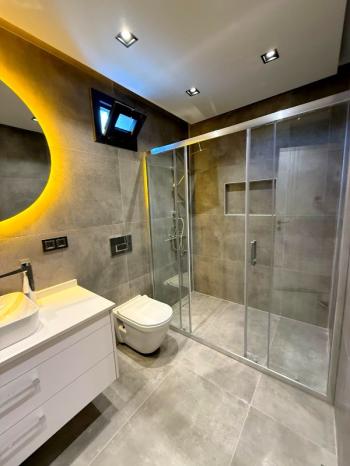 500 M² Üzerinde Satılık 4+1 Tam Müstakil Villa