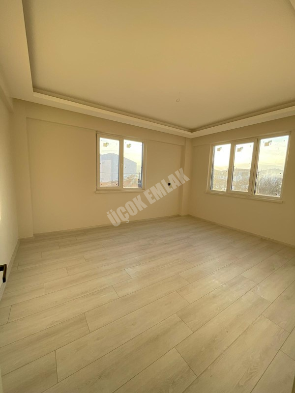 AFYON ÜÇOK EMLAKTAN MAREŞAL F ÇAKMAK MAH DA SIFIR LÜX 3+1 - 2+1 KİRALIK DAİRELER