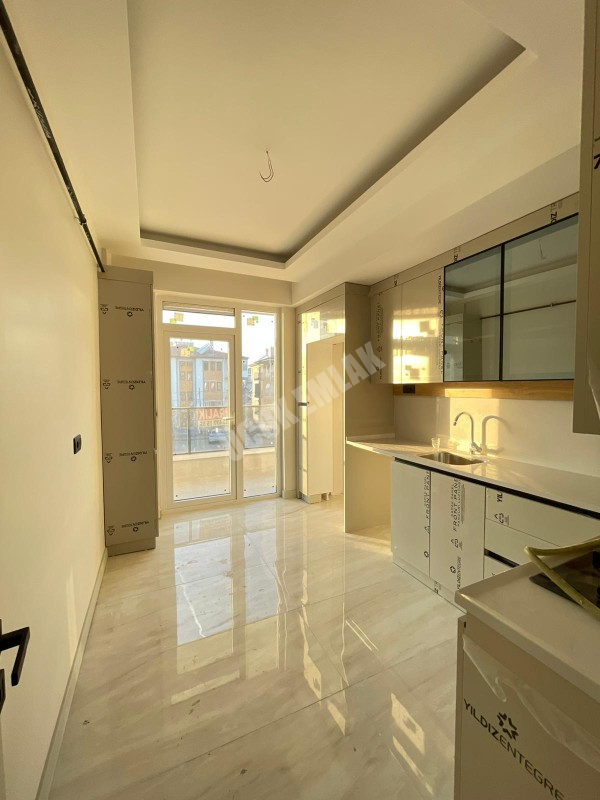 AFYON ÜÇOK EMLAKTAN MAREŞAL F ÇAKMAK MAH DA SIFIR LÜX 3+1 - 2+1 KİRALIK DAİRELER