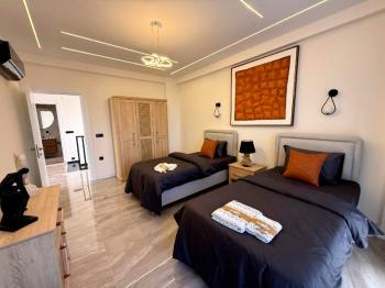 Didim Hisar Mahallesi’nde Satılık 4+1 Lüks Villa