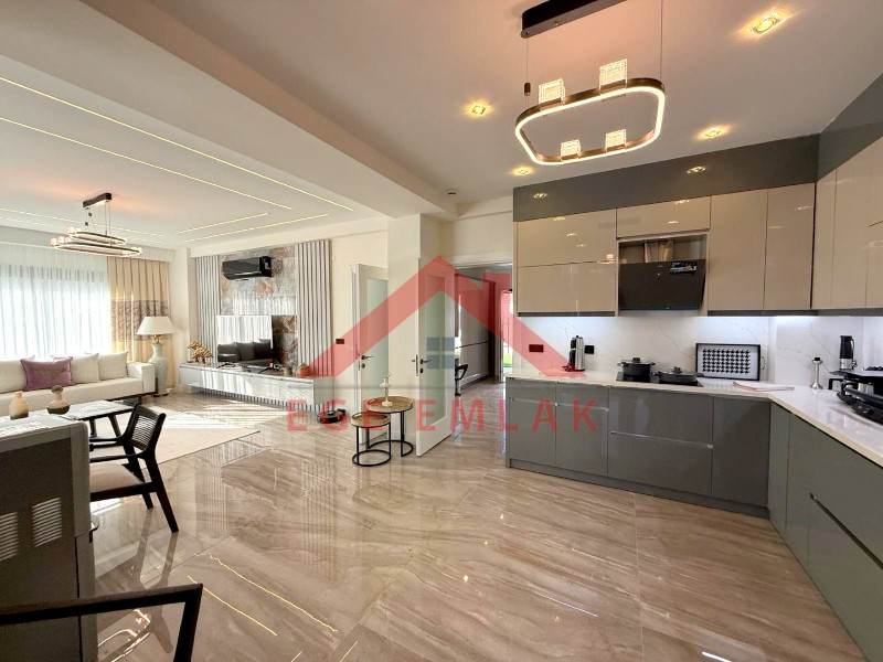 Didim Hisar Mahallesi’nde Satılık 4+1 Lüks Villa