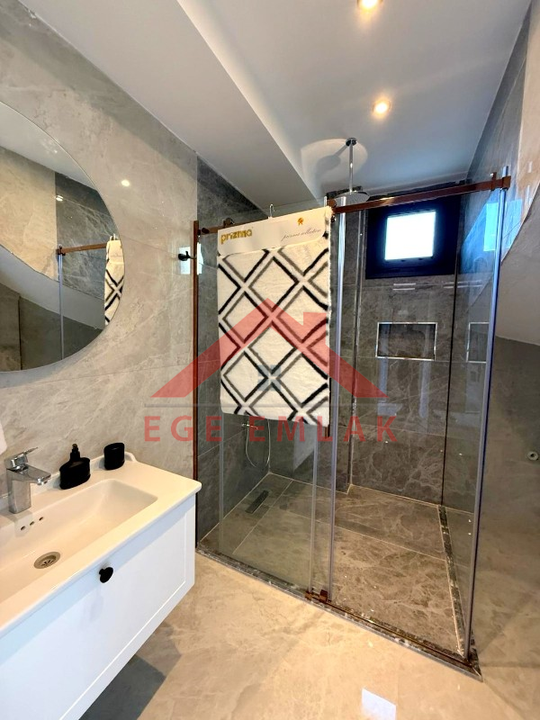 Didim Hisar Mahallesi’nde Satılık 4+1 Lüks Villa