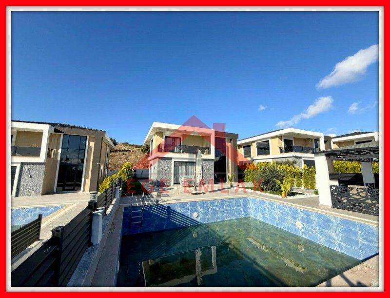 Didim Hisar Mahallesi’nde Satılık 4+1 Lüks Villa