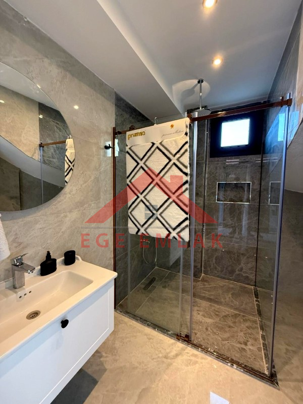 Didim Hisar Mahallesi’nde Satılık 4+1 Lüks Villa