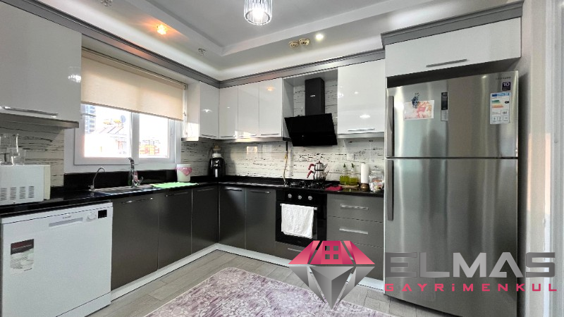 Elmas’tan M.Kemal’de Havuzlu İki Bloklu Site İçerisinde 4+1