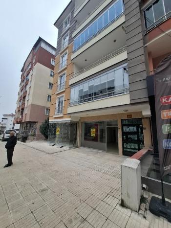 ÇORUM - GÜVENAY GÜLABİBEY ATA CADDESİ ÜZERİ SATILIK DÜKKAN