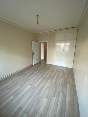 GÜVENAY - ÇORUM BAHÇELİEVLER YAŞİL FIRIN ARKASI KİRALIK DAİRE