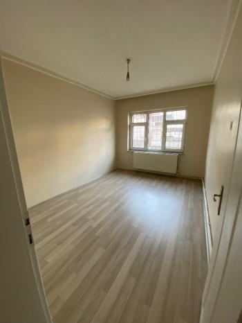 GÜVENAY - ÇORUM BAHÇELİEVLER YAŞİL FIRIN ARKASI KİRALIK DAİRE